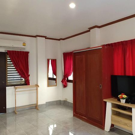 Kookkai House Hostel Patong Ngoại thất bức ảnh