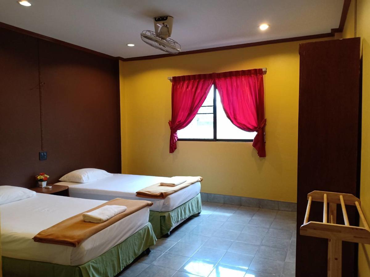 Kookkai House Hostel Patong Ngoại thất bức ảnh